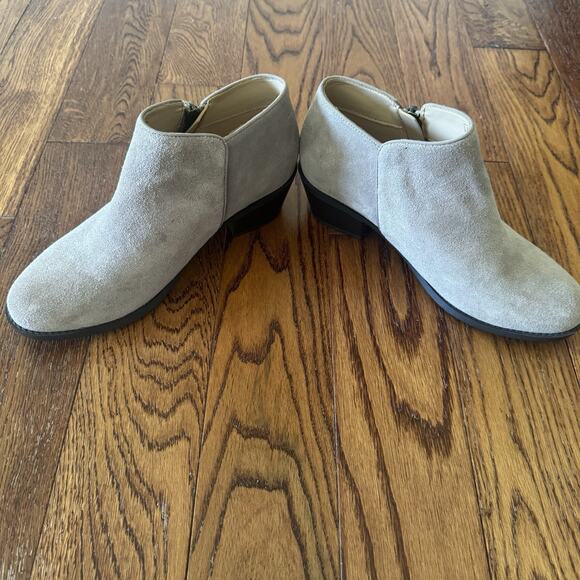 Vionic Shyanne Booties Women's 7 Greige Suede Leather Orthotic Boho Festival Zip - Picture 10 of 11